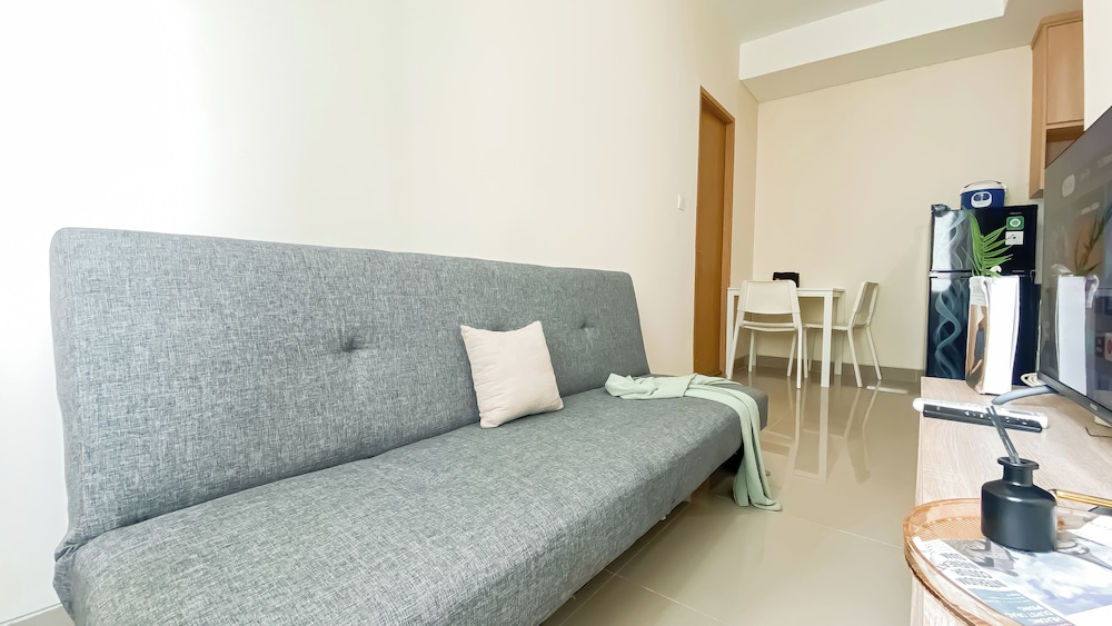 Fully Furnished 1Br Apartment B Residence