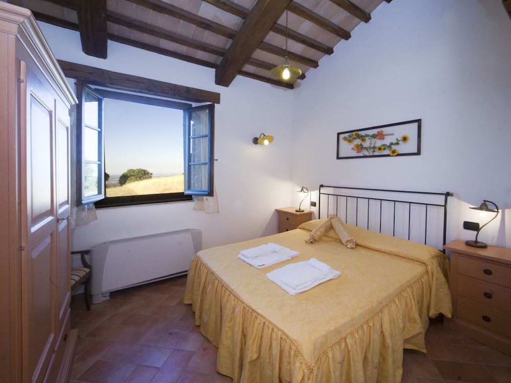 Mansion in Montefiascone With Swimming Pool photo 4