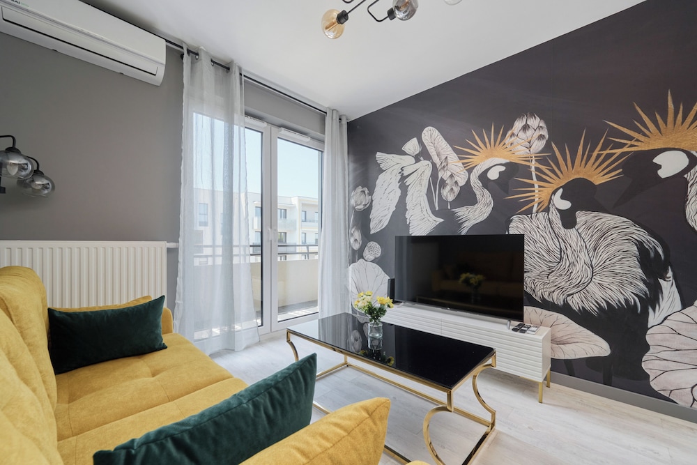 Apartment Dluga 57F by Renters view 3