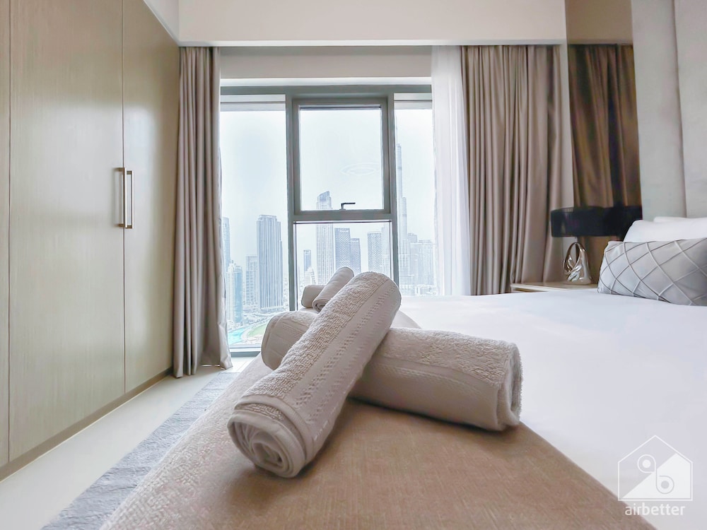 Spacious 3.5 Bedroom Apartment in Burj Royale