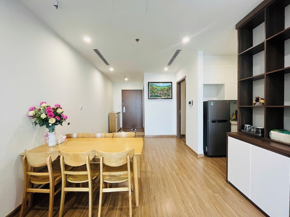 Sunny - Vinhomes Skylake Residences