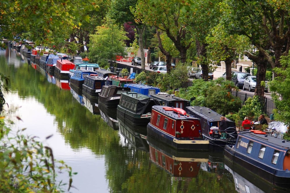 The Luxury Treehouse - One bed Little Venice - by Out of Office Lifestyle