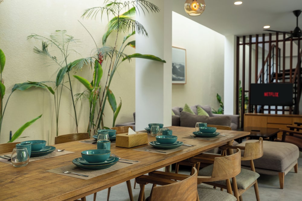 Green Moon Villa by Betterplace