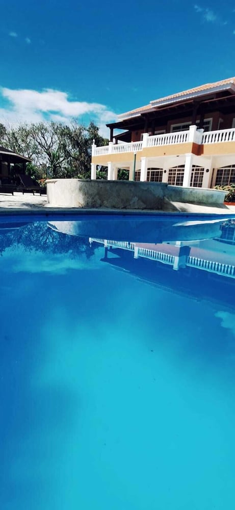 9th Hole Villa
