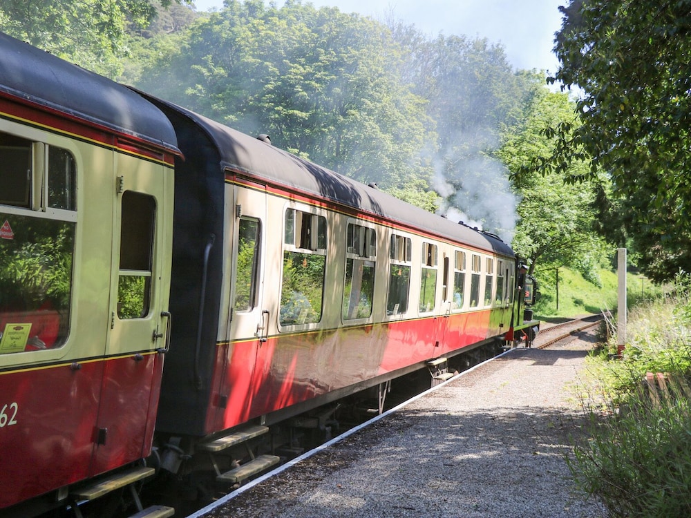 7 Railway Cottages
