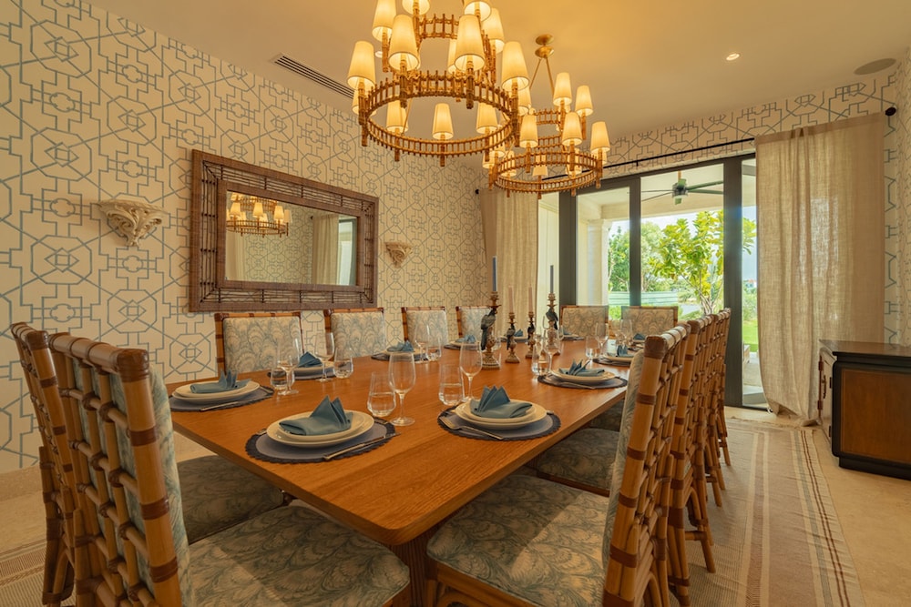 Lake Villa With Pool Table Tennis and Billiard
