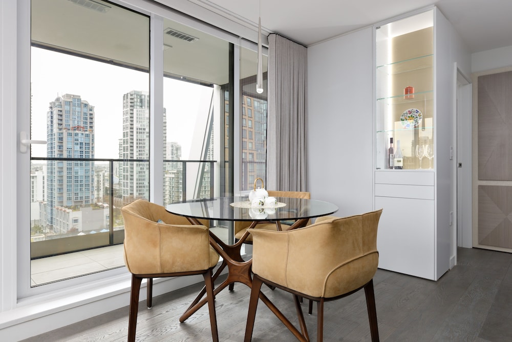 1111 Richards - 1407 - Image 2