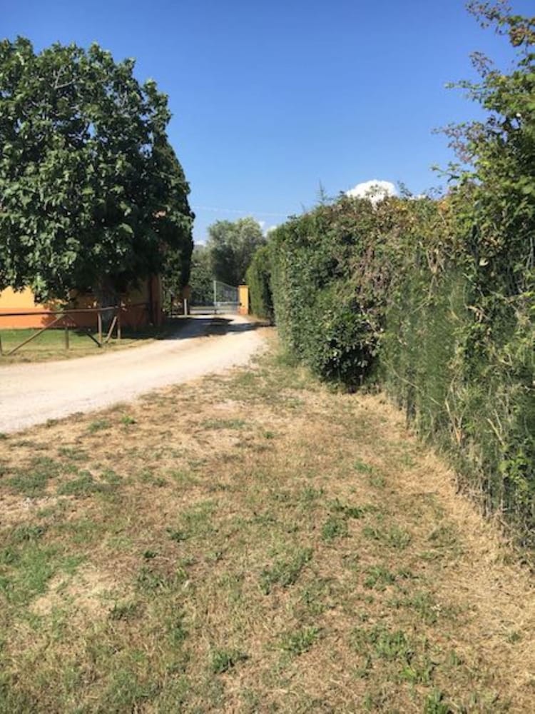 Two-room Apartment Sleeps 4 IN THE Countryside-rif Deste