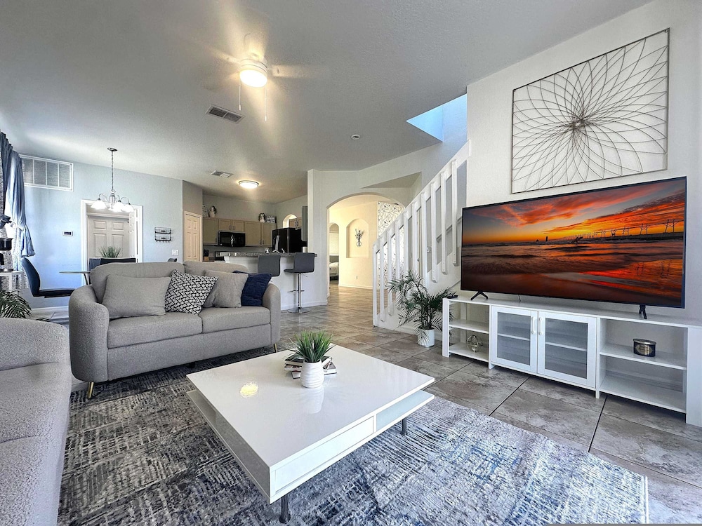 Family Villa 5 Bedroom Near Disney World