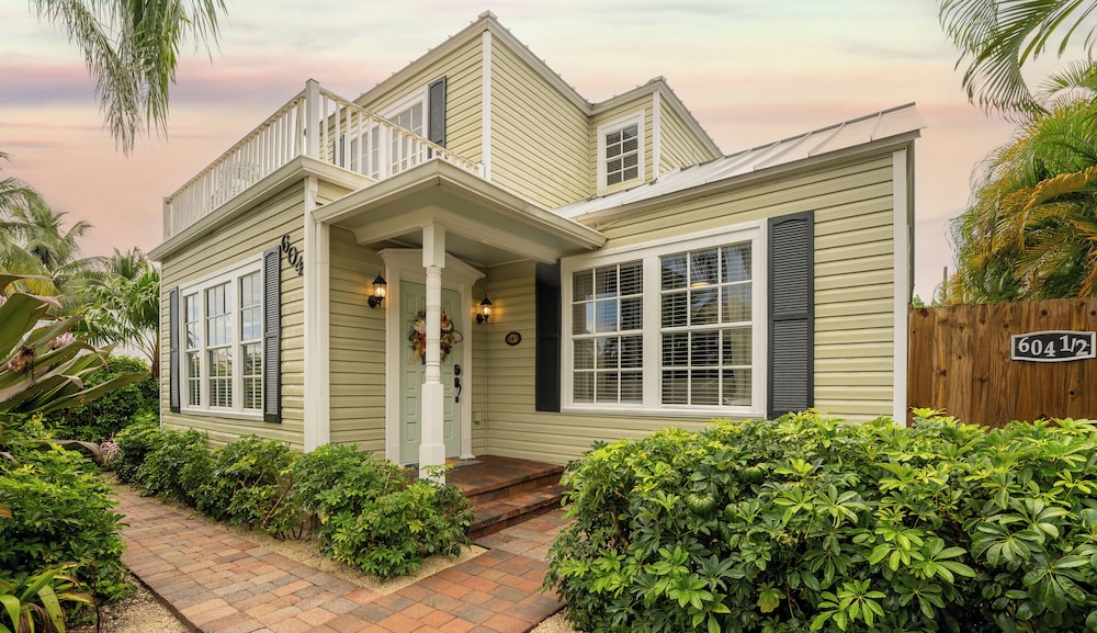 Charleston House