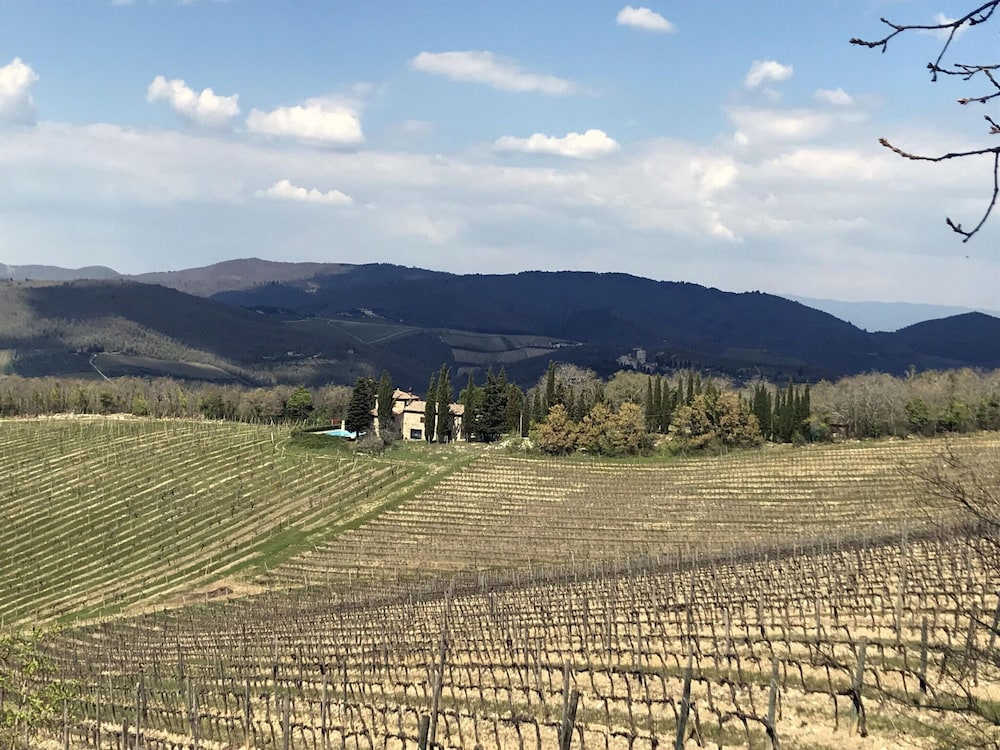 Villa in Chianti With Pool & Tennis Court