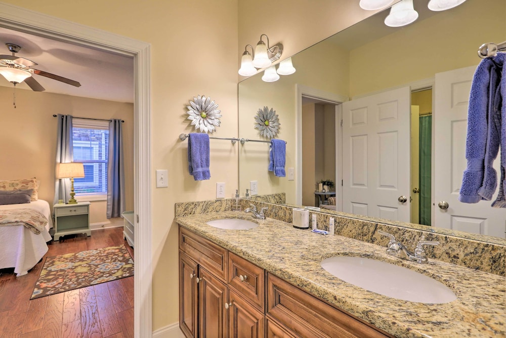 'sunset Cove' Condo: Access to Lake Sinclair view 4