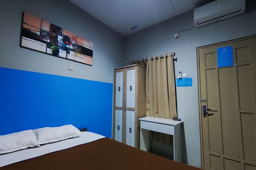 OYO 95060 Ahzafani Homestay Syariah