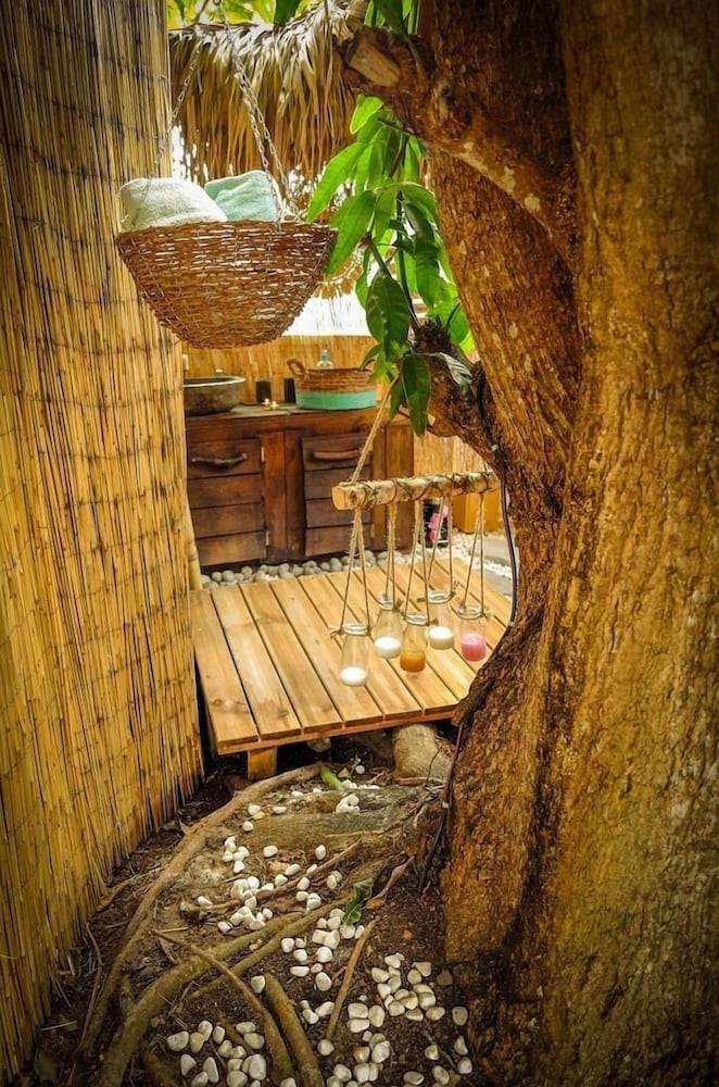 Aqua Zen Spa Lodge Tiki Hut view 4