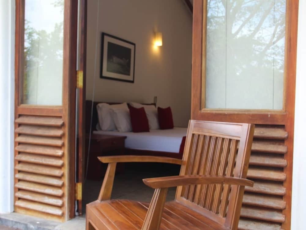 Hide Yala - Hostel