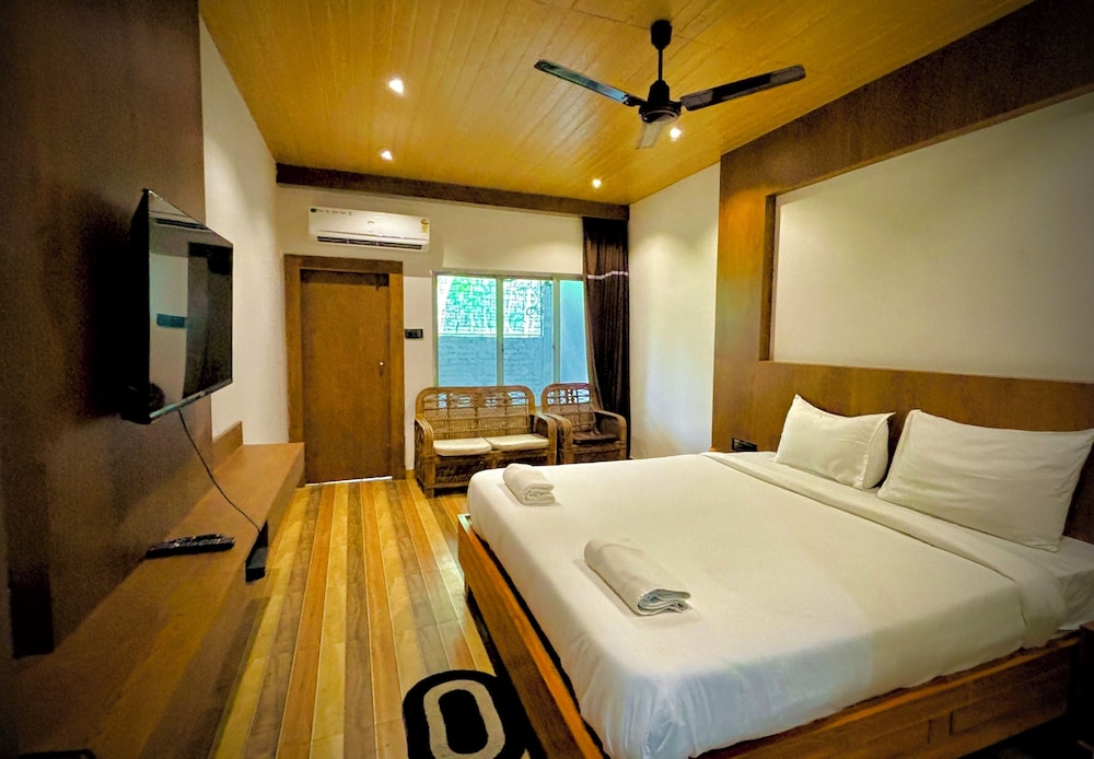 KAZIRANGA ECO VILLAGE RESORT
