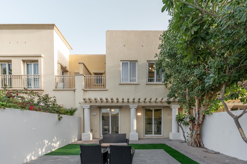 Lux BnB The Springs Villa Private Garden