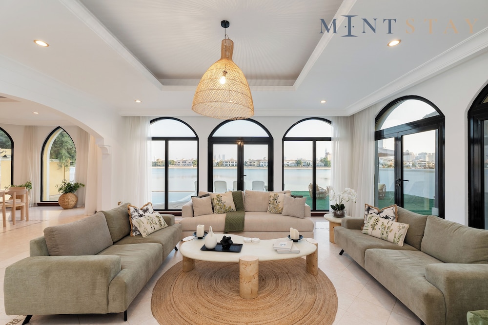 Signature Palm Villas - Mint Stay