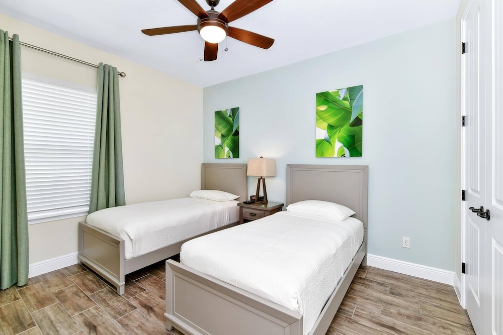 Paradise Breeze Cottage By Shine Villas Margaritaville Resort Orlando 4 Bedroom Condo