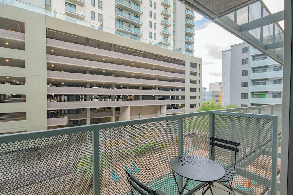 ROVE LIVING/KL - Roosevelt Point