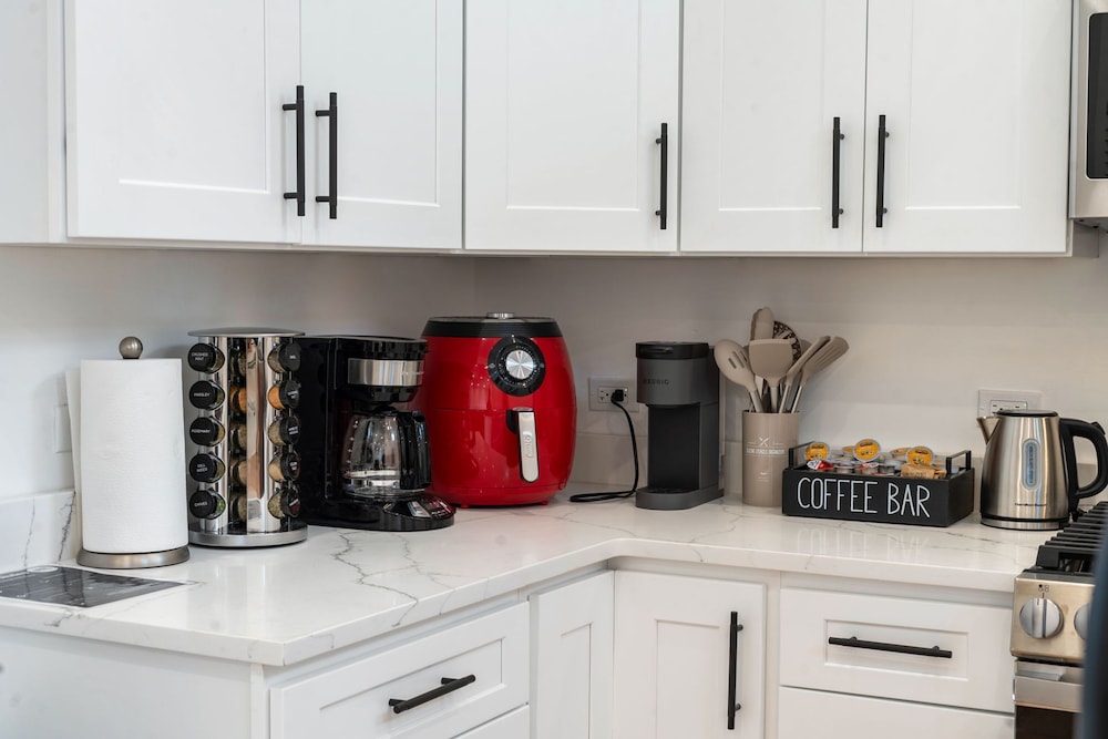 New Listing Family West Town Unit