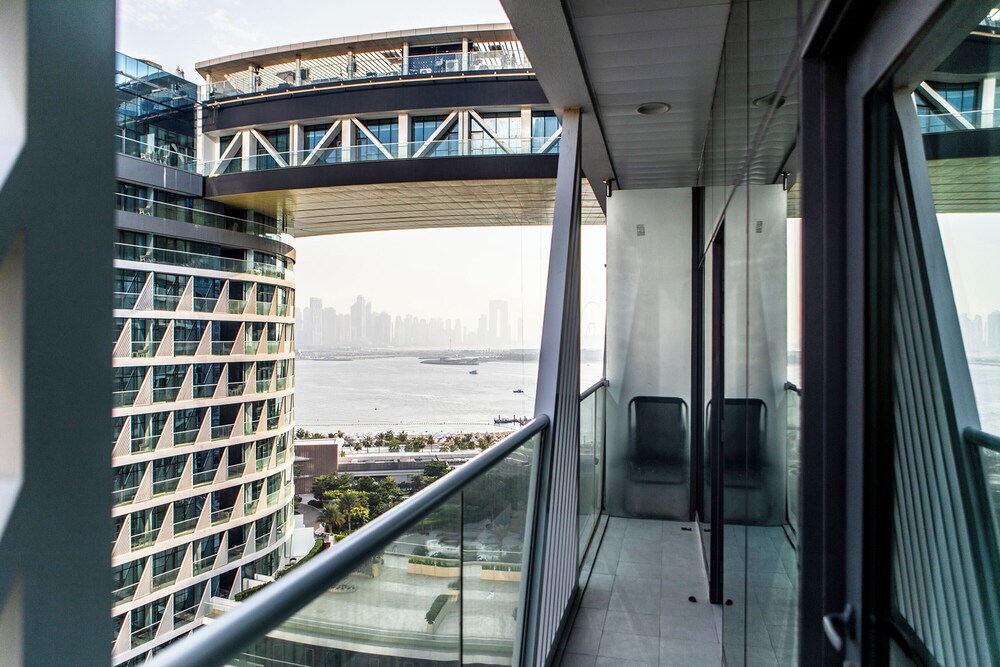New 1BR with beautiful sea view
