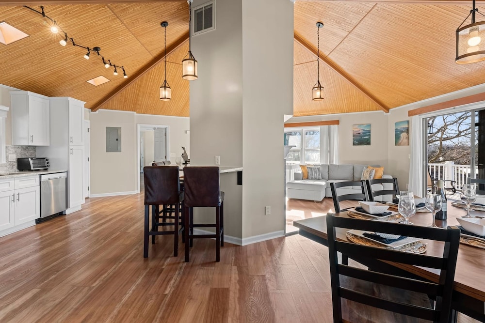 Pleasant Cove Waterfront Getaway With Fire Pit Deck and Private Lake Access