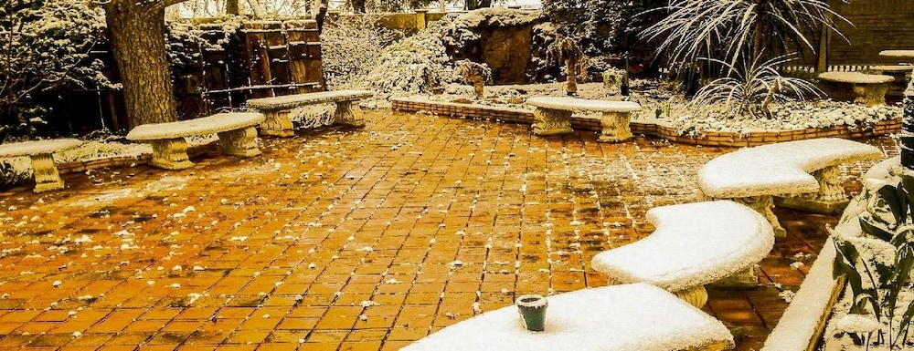Caesars Guesthouse & Conference Centre