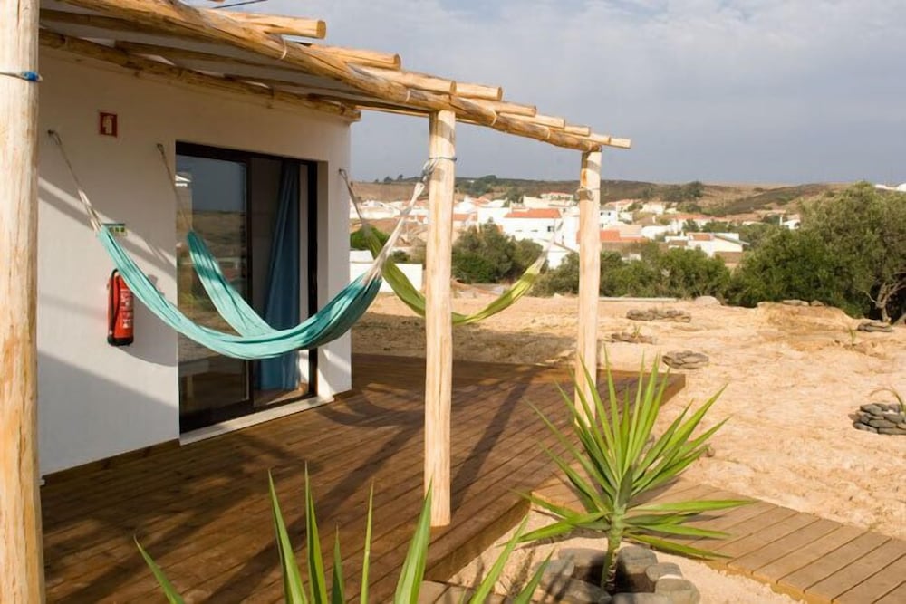 Good Feeling Hostel & Guesthouse