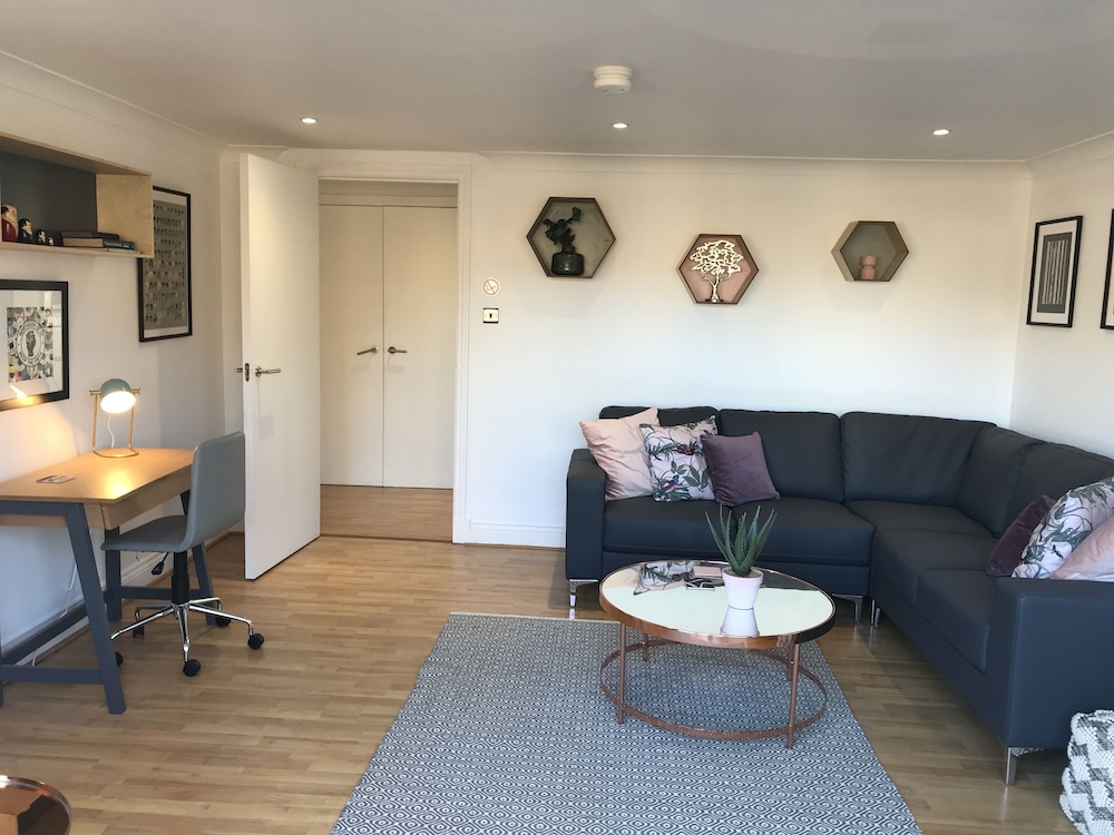 St Andrews Square Apartments