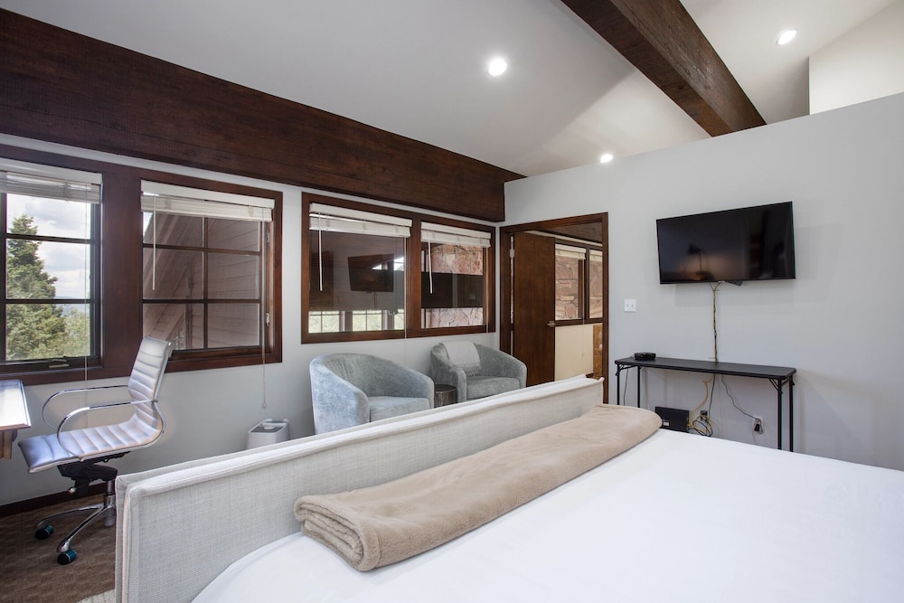 Stag Lodge at Deer Valley Resort - Three Bedroom Residence with Spa #9 3 Condo