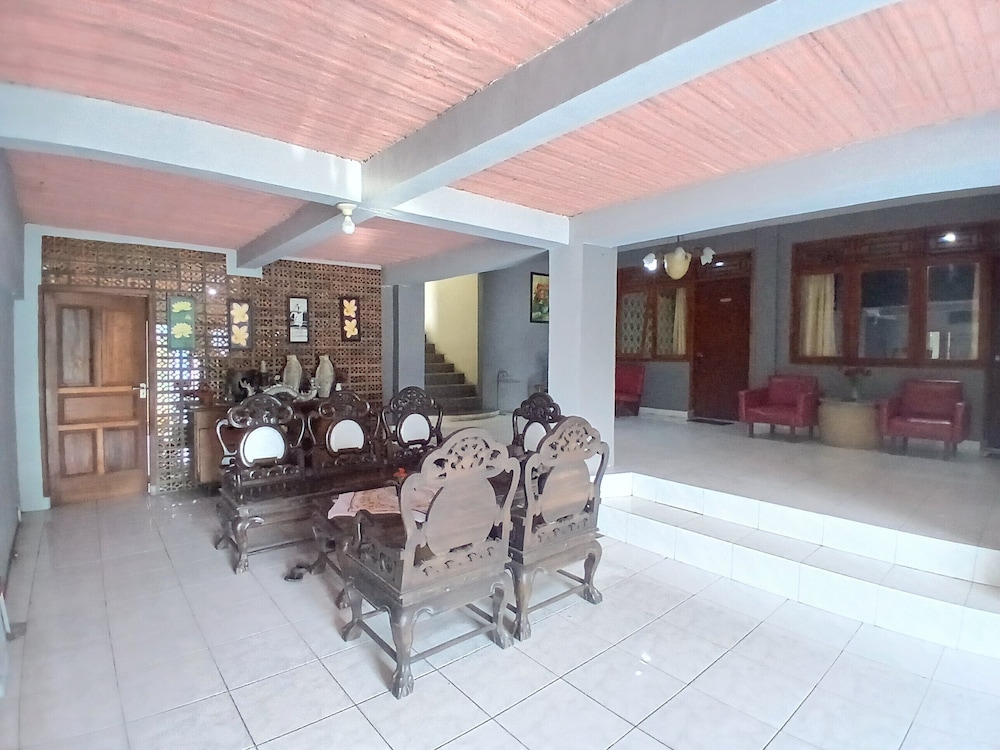 Cibulan Indah Hotel