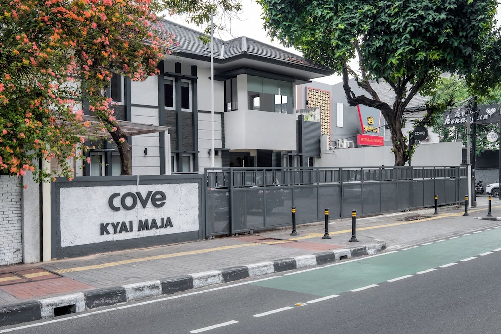 Cove Kyai Maja