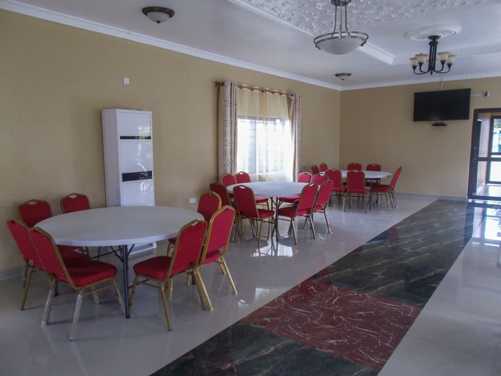 meeting & event spaces