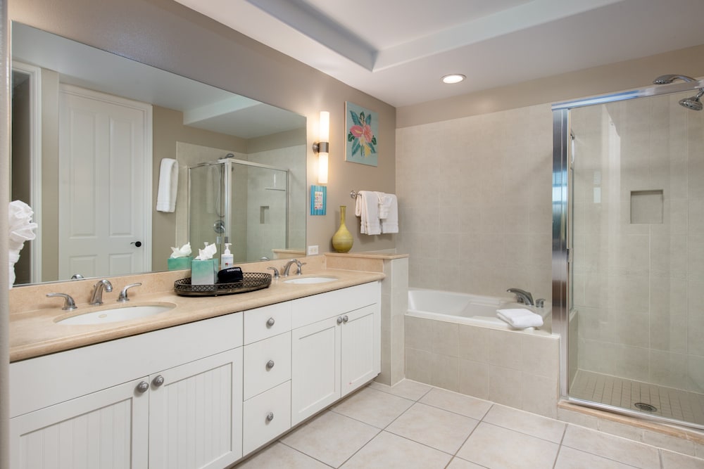 Tropical Top-floor Getaway - Fairway Villas G32 w/ Loft & Views