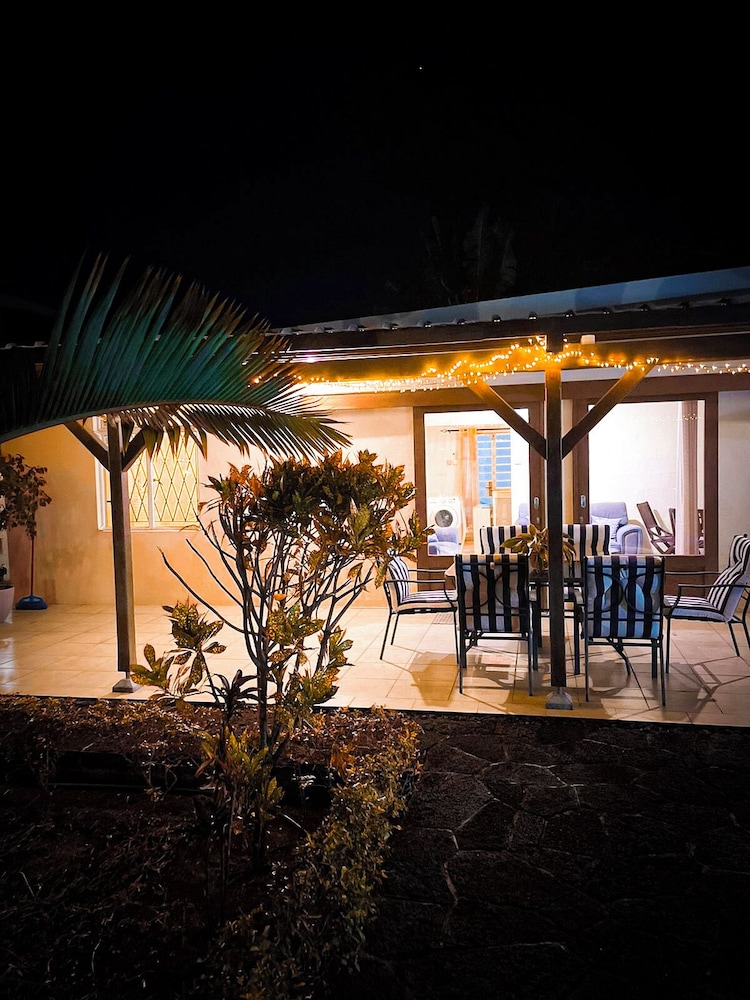 Laurels Villas
