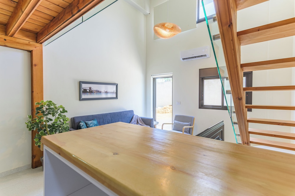 Sea Lofts-Kfar Abida Oceanfront Retreats
