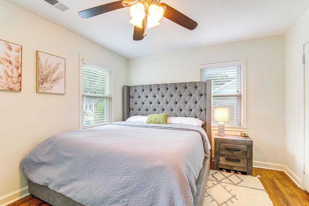 Updated Suburban Retreat: 8 Mi to Dtwn Memphis!