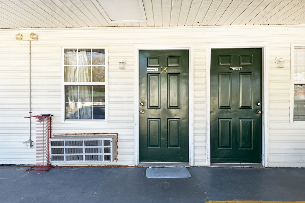 Sparta Seven Motel By OYO near Milledgeville - Property Image 8