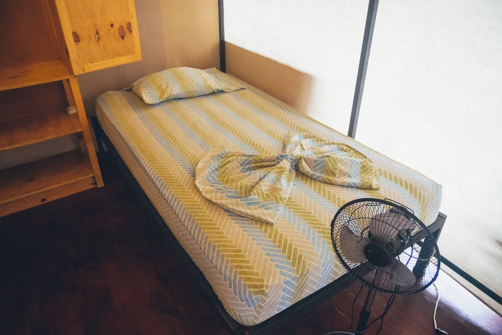 Habitat Surf Glamp
