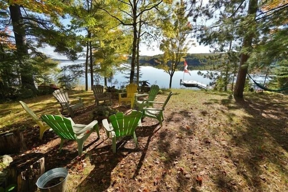 416 Papineau Lake 2 Bedroom Cottage