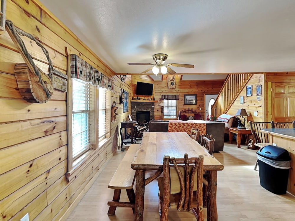 Zen Bear's Den by Jackson Mountain Rentals