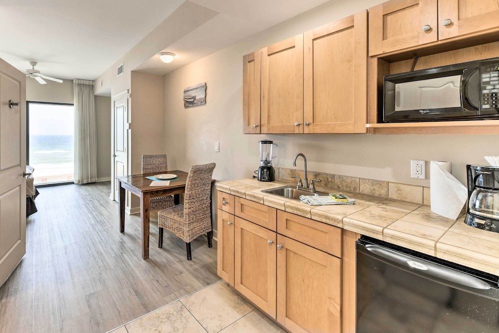 Scenic PCB Condo w/ Stunning Sunsets & Beach View!