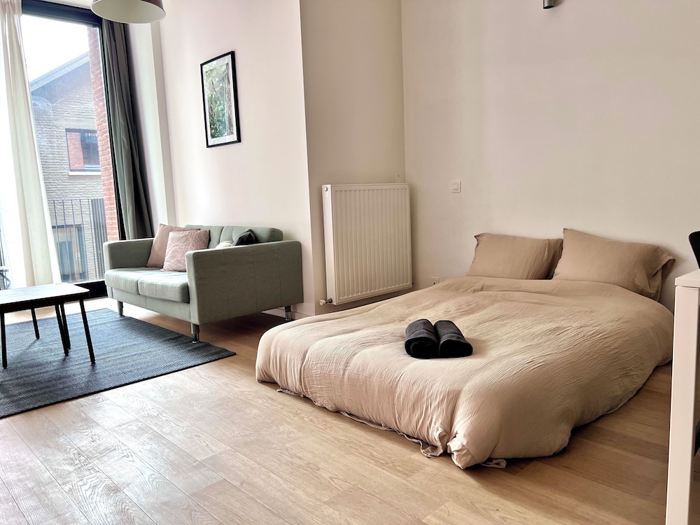 Spacious Loft Instant Favourite Up to 4