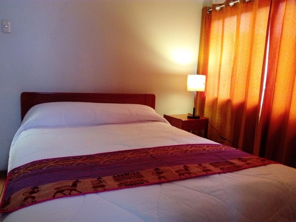 Hospedaje Keros Bed & Breakfast