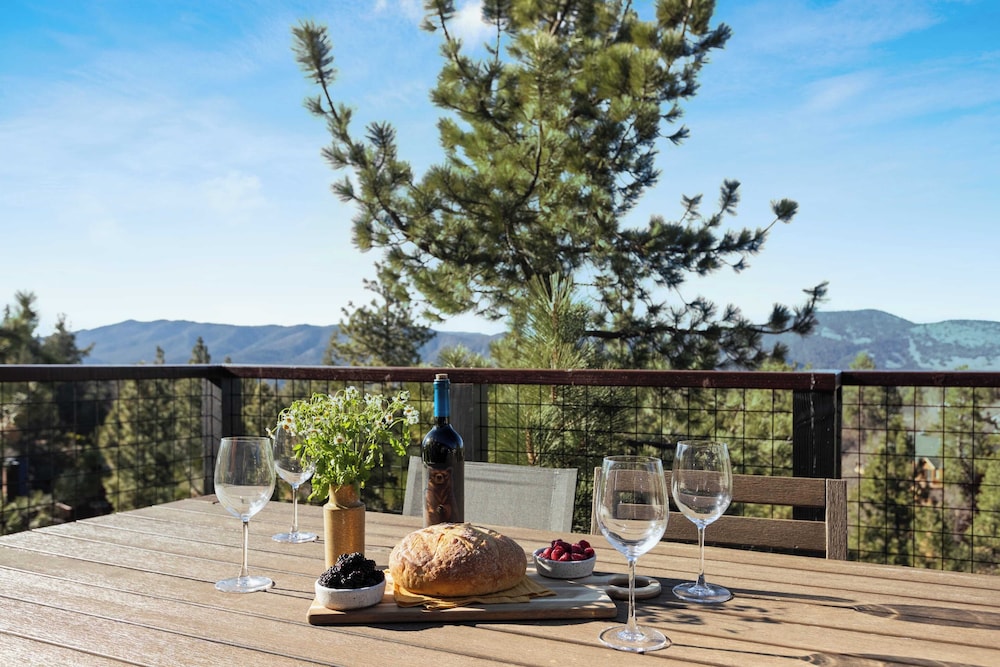 Modern Lodge Near Lake, Village, & Snow Summit Game Room, Decks, Firepit, Views