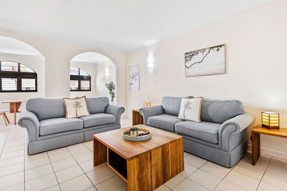 Salt Sand Retreat 1BR Resort Spa
