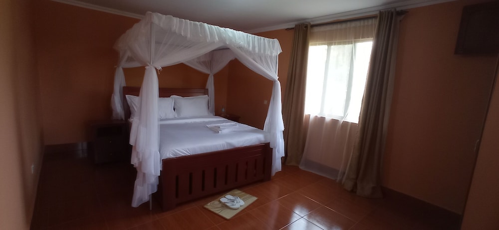 Afroclan House view 3