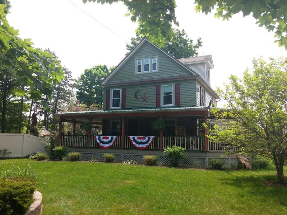 Hotel Oasis Bed And Breakfast