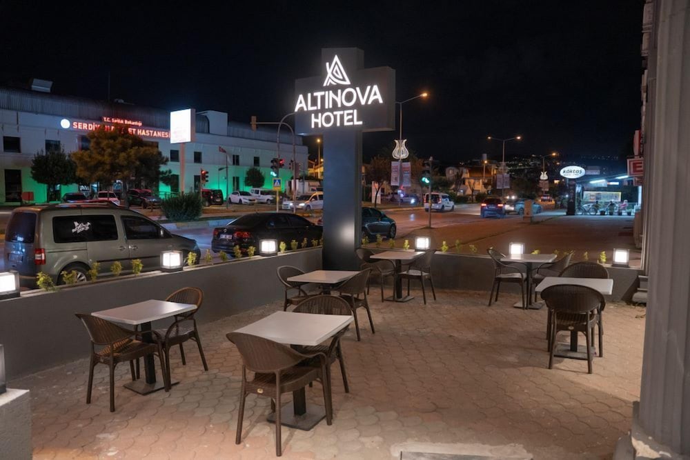 Altınova Hotel Sakarya